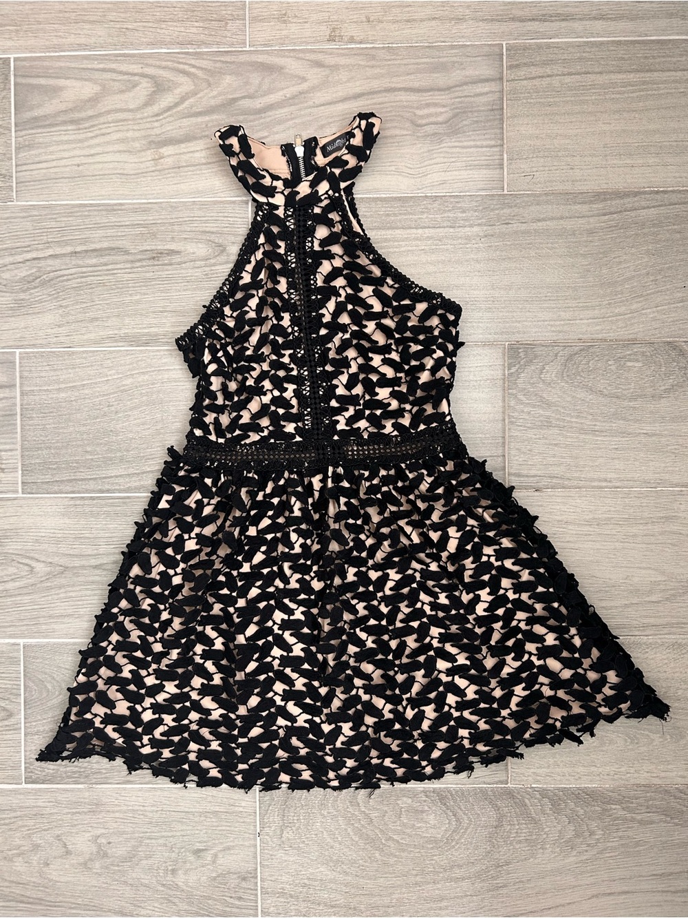 Midnight Girl Sleeveless Black Lace Overlay Mini Dress with Nude Lining size 9